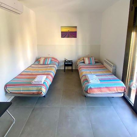 Hostal La Masia Μανρέζα Εξωτερικό φωτογραφία