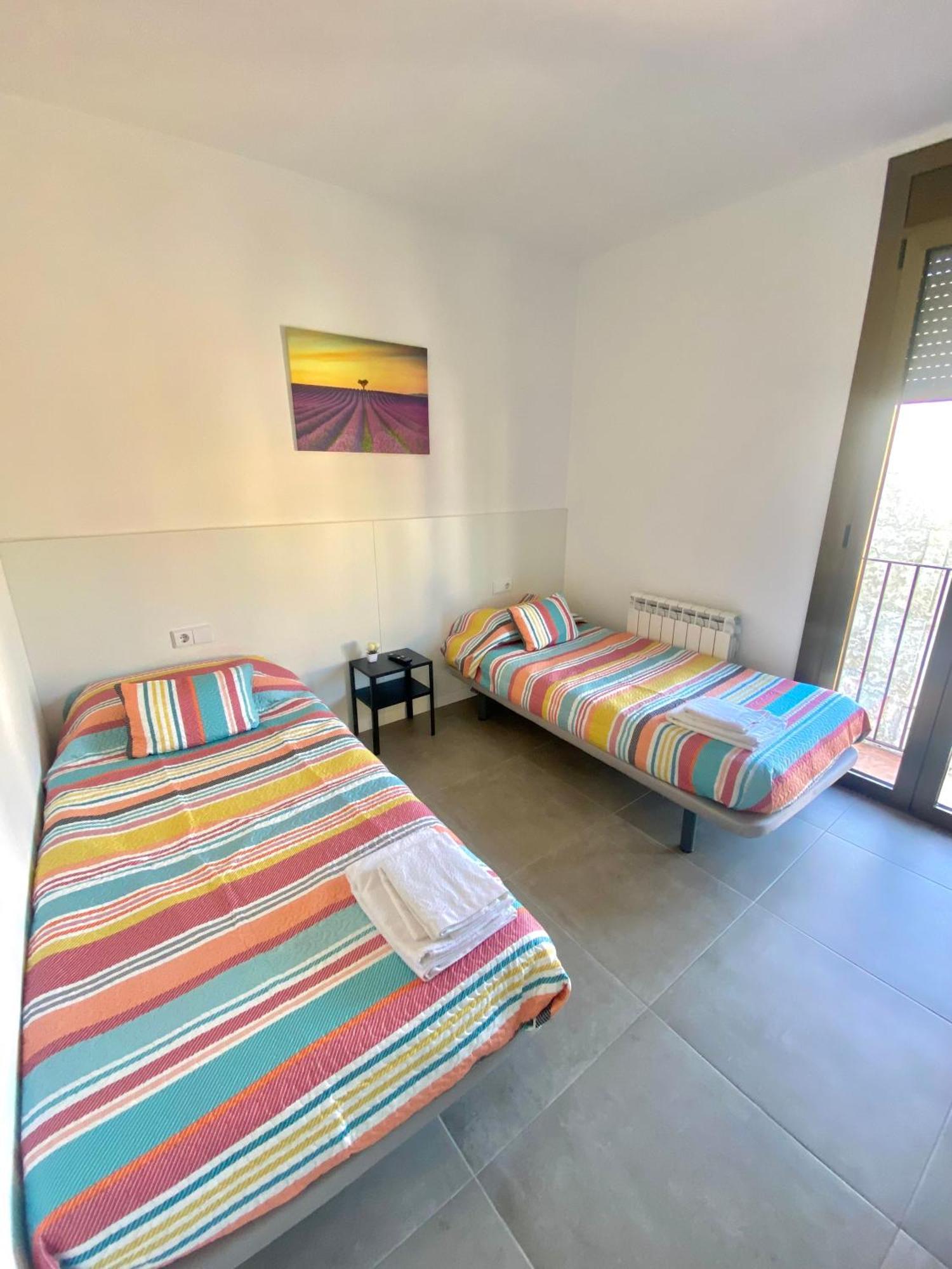 Hostal La Masia Μανρέζα Εξωτερικό φωτογραφία