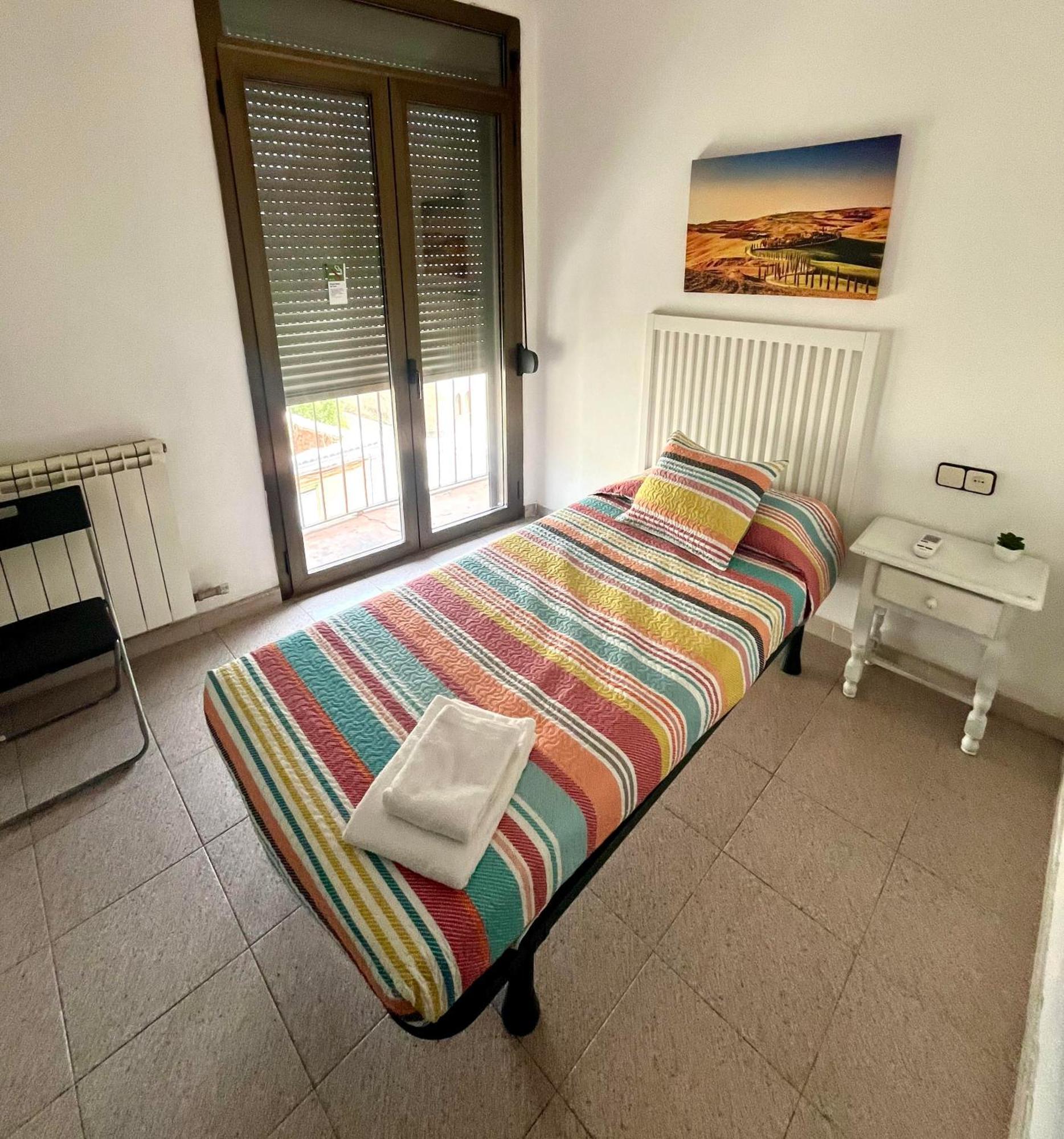 Hostal La Masia Μανρέζα Εξωτερικό φωτογραφία