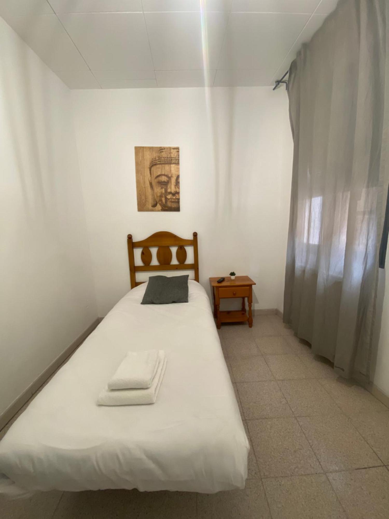 Hostal La Masia Μανρέζα Εξωτερικό φωτογραφία